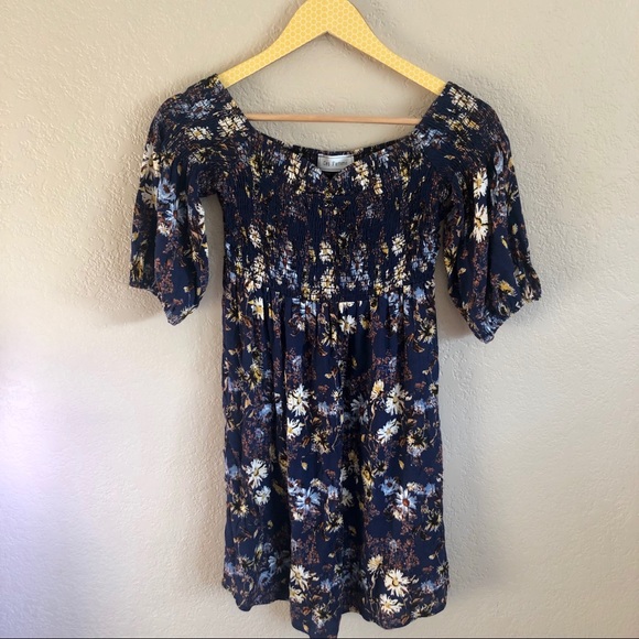 NWT Off Shoulder Dress - Picture 2 of 5